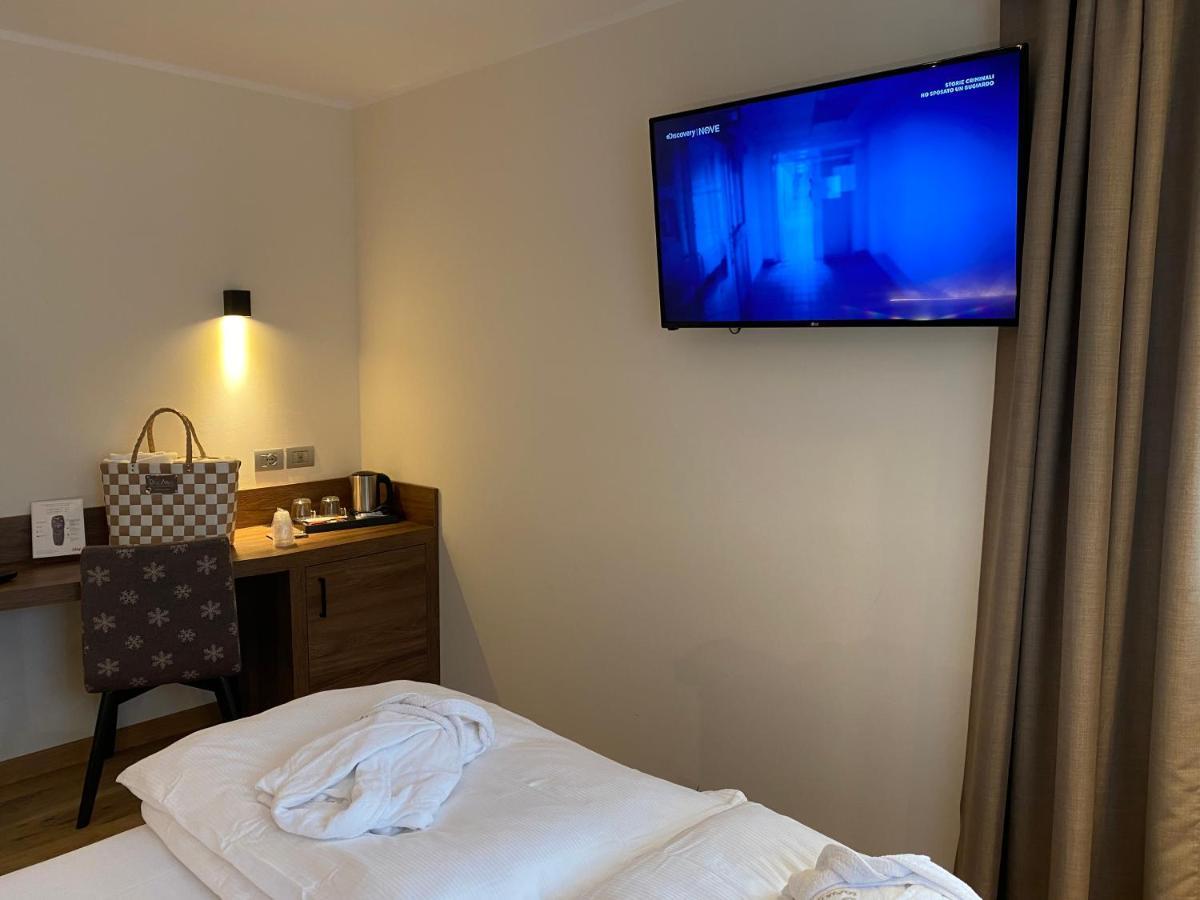 Dolomeet Boutique Hotel Pinzolo Kültér fotó