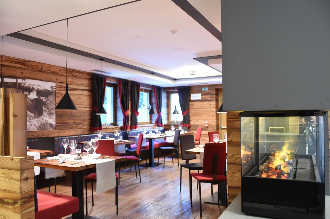 Dolomeet Boutique Hotel Pinzolo Kültér fotó