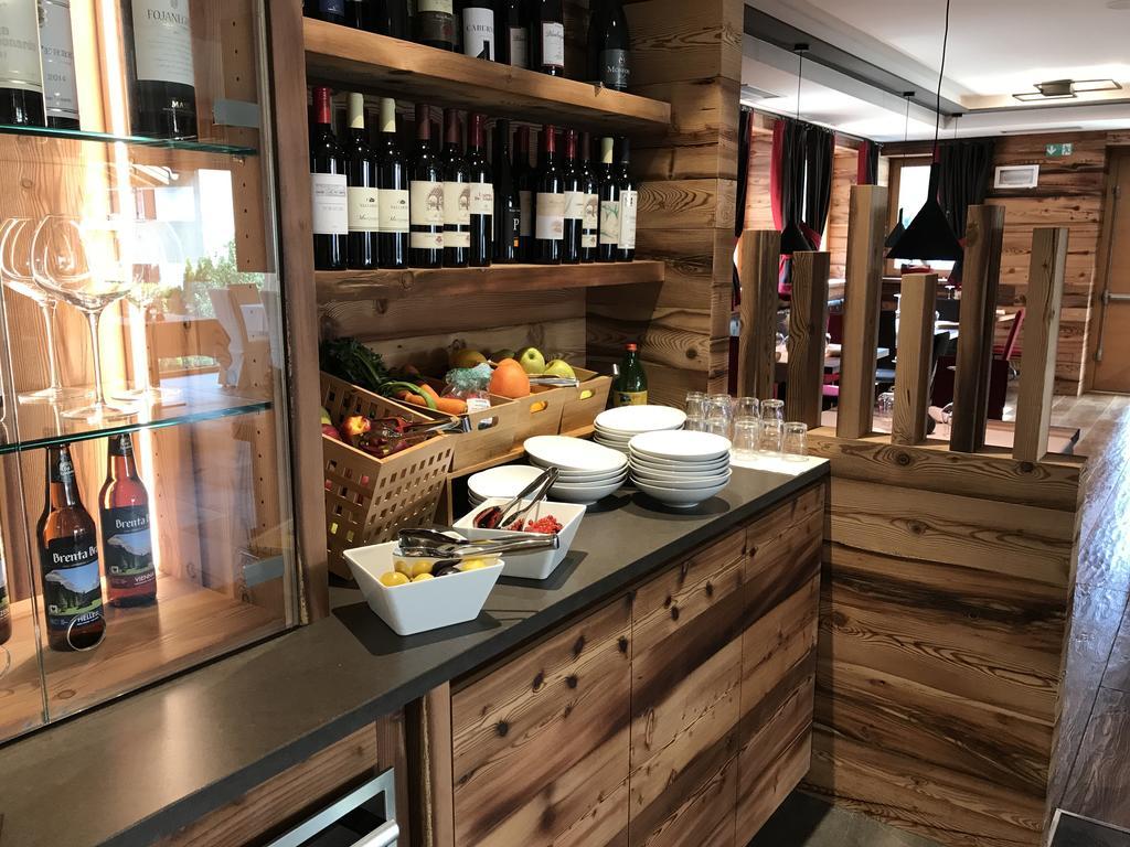 Dolomeet Boutique Hotel Pinzolo Kültér fotó
